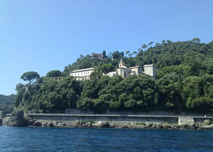 With A Stunning Sea View Pool Tennis Апартаменты Рапалло