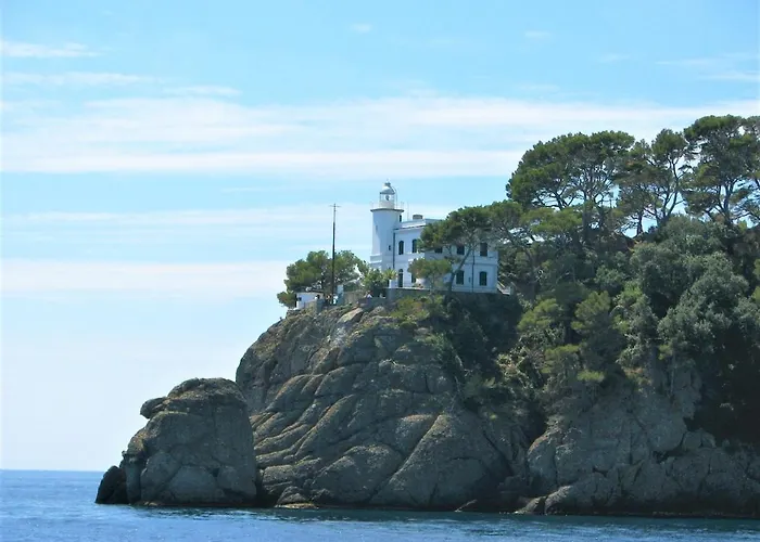 With A Stunning Sea View Pool Tennis Рапалло