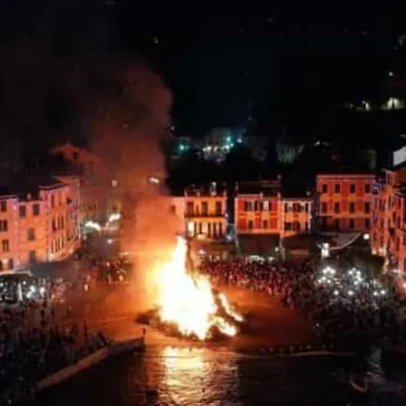 With A Stunning Sea View Pool Tennis *