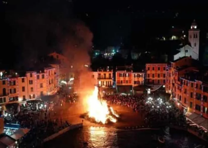 With A Stunning Sea View Pool Tennis *