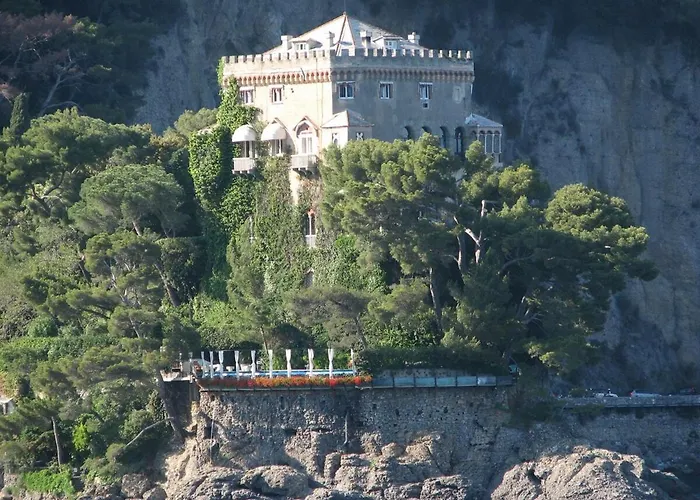 With A Stunning Sea View Pool Tennis * Rapallo