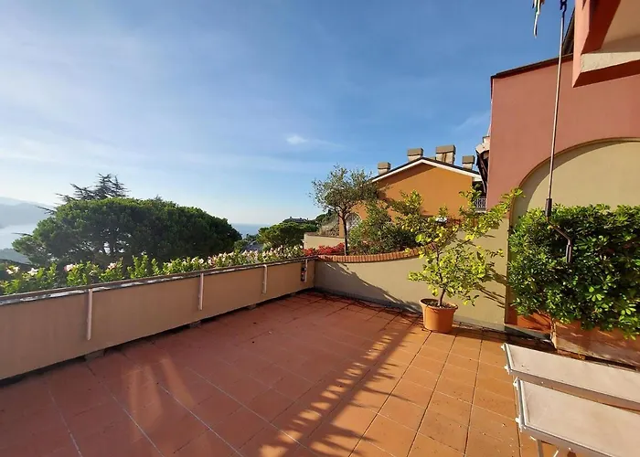 Apartmán With A Stunning Sea View Pool Tennis Rapallo